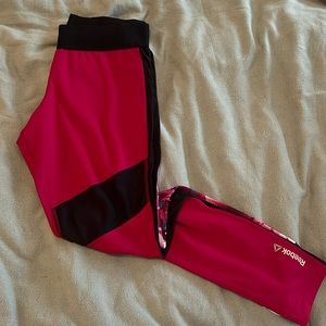 Reebok Asymmetrical Pattern Leggings Size M